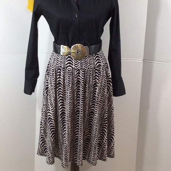 Kenneth Cole black and white full skirt S - Picture 2 of 6